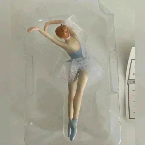 Hallmark Keepsake Ornament - Picture 10 of 11